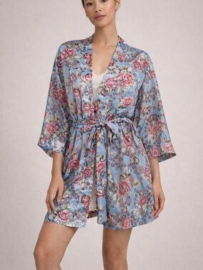 Vintage Victoria’s Secret Gold Label Floral Satin Robe Blue One Size